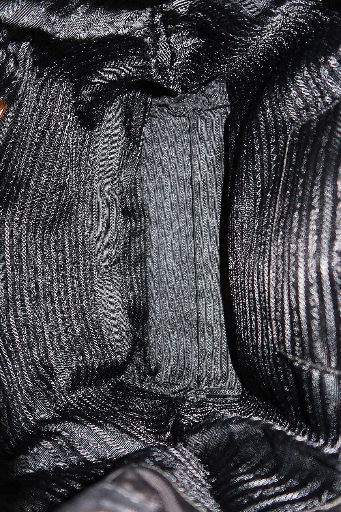 Tessuto with Leather Trimmed and Front Pocket Shopping Tote Black