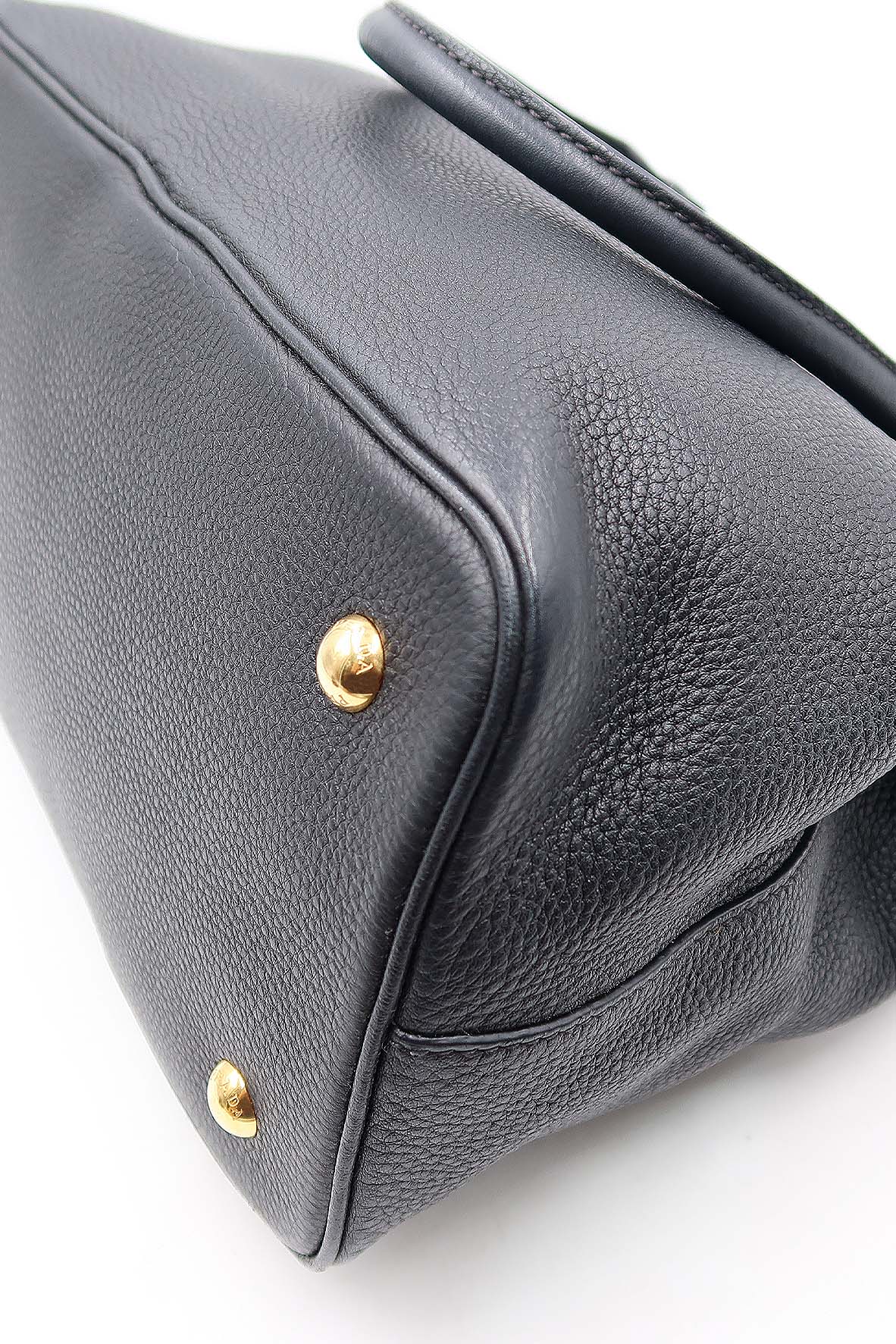 Vitello Daino Tote Bag Black