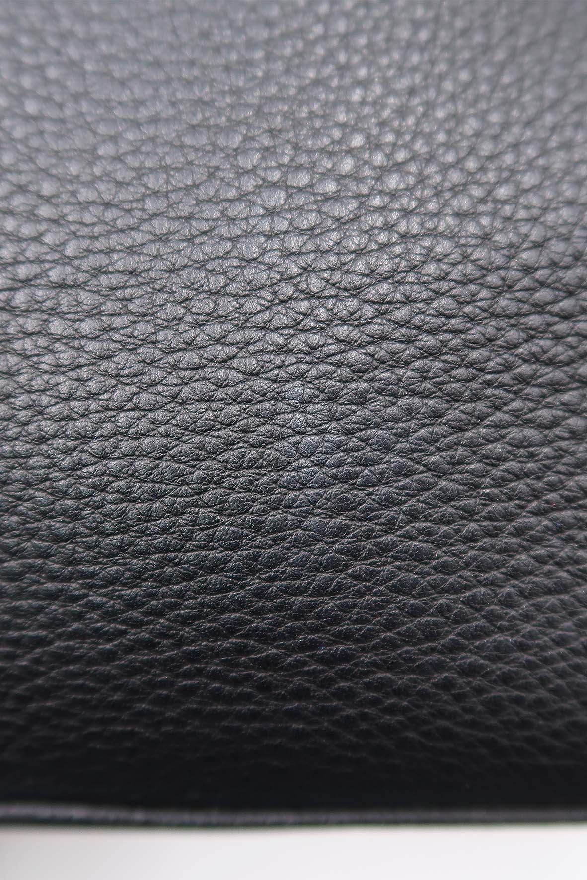Vitello Daino Tote Bag Black