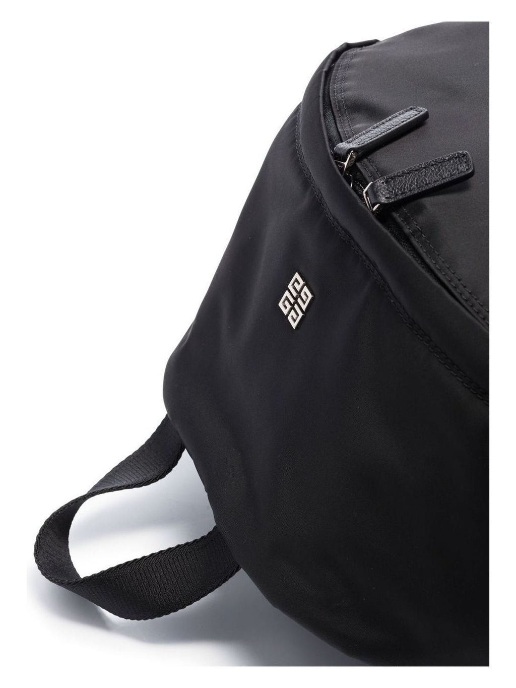 ESSENTIAL NYLON BACKPACK