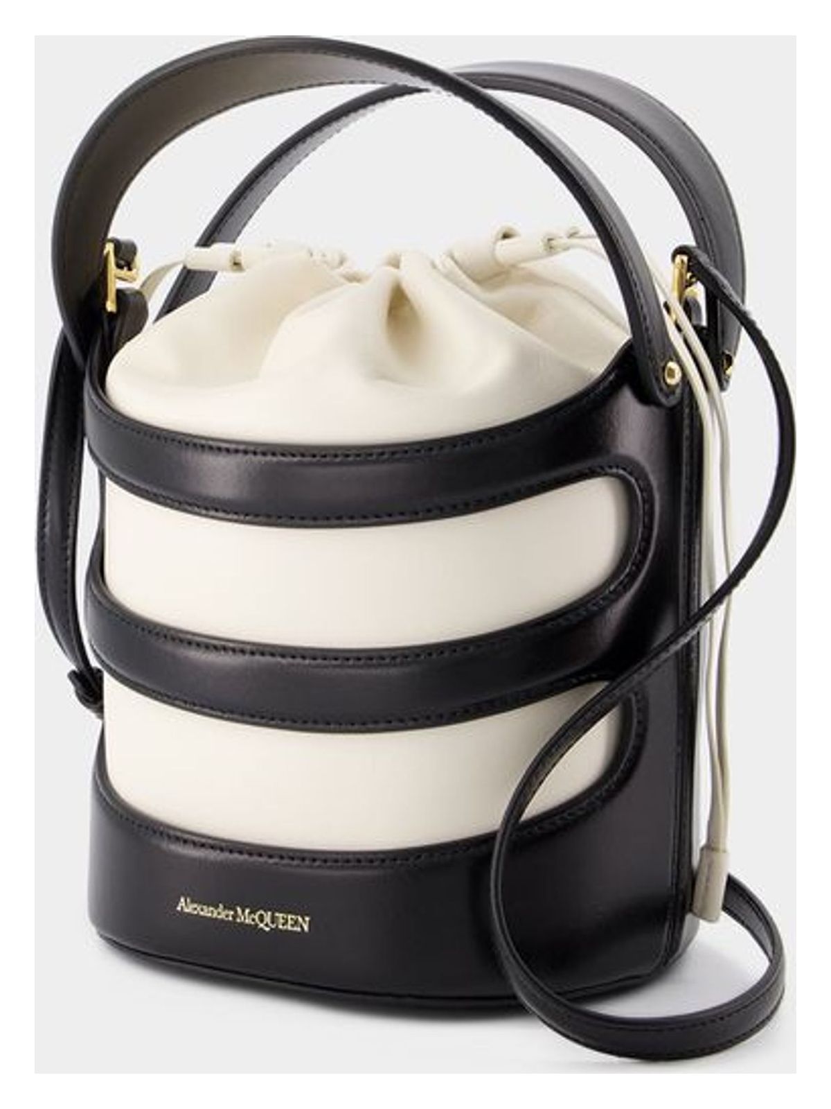 Rise Bucket Bag