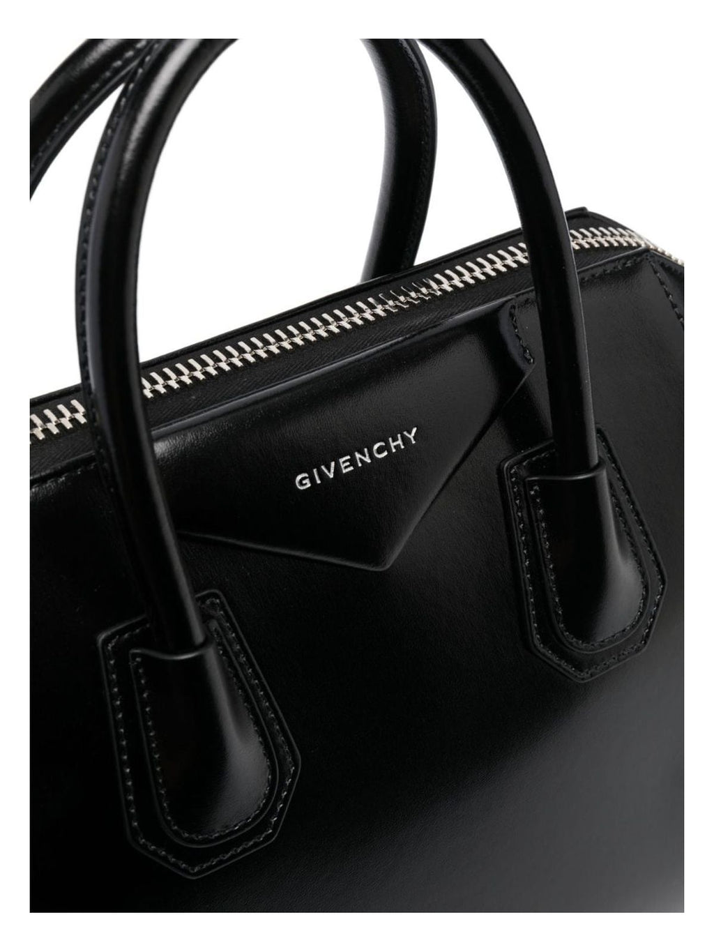 Antigona Small Leather Handbag