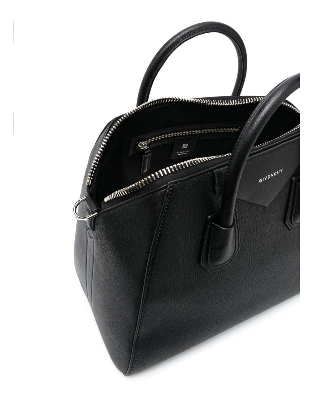Antigona Medium Leather Handbag