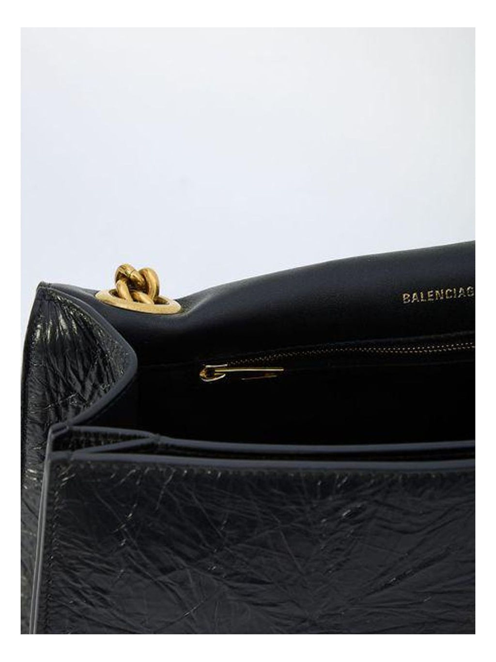 Medium Crush Shoulder Bag
