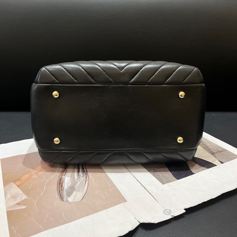 Chanel Trendy CC Black Camera Bag 27x15x14cm