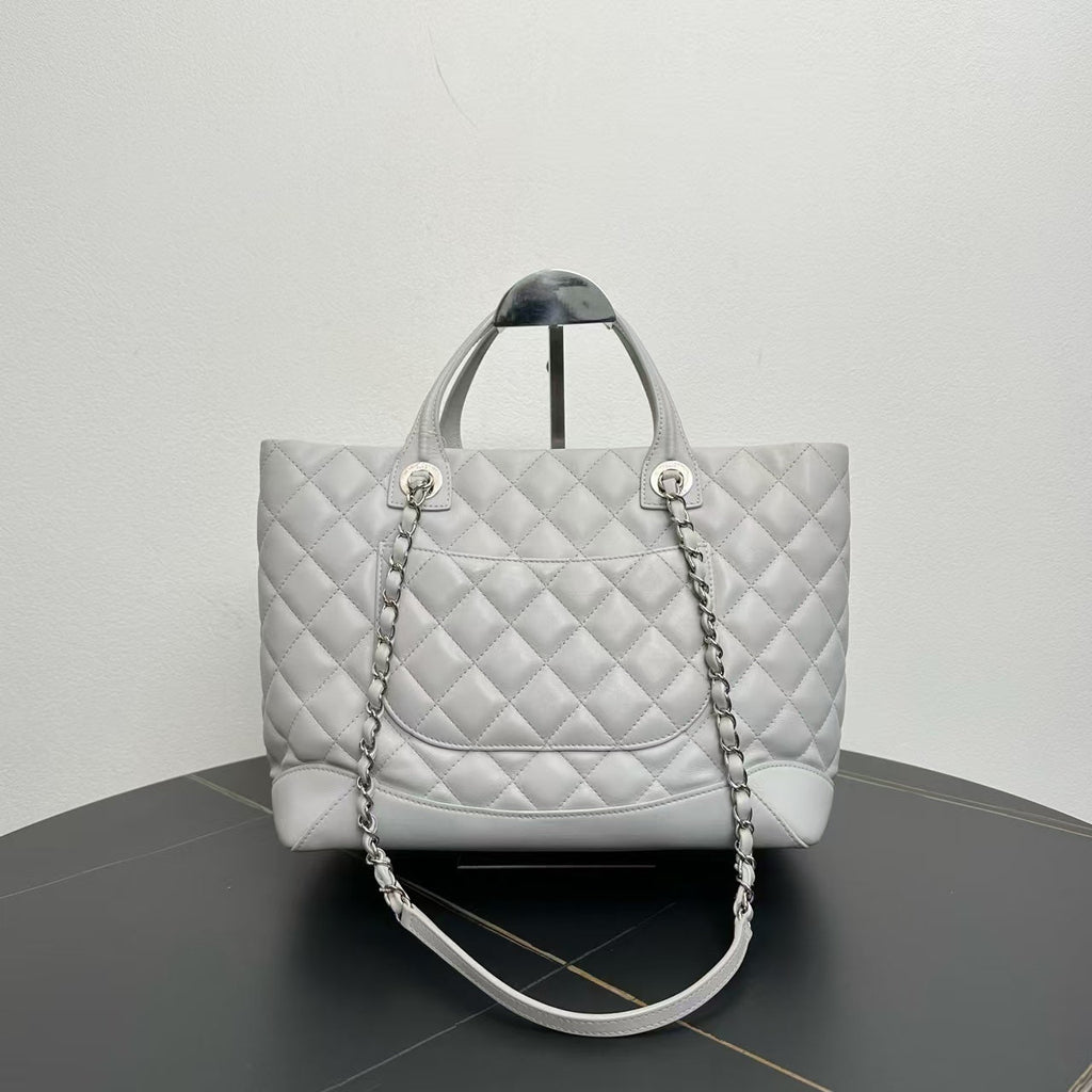 Preloved Chanel Quilted Two-Way Bag 2018 in Light Gray Leather