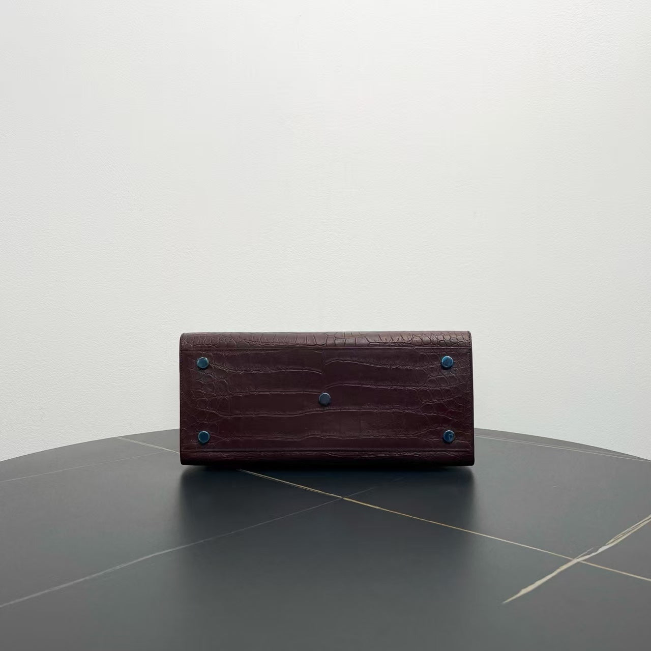 Saint Laurent Crocodile-Embossed Burgundy Sac De Jour Tote Bag