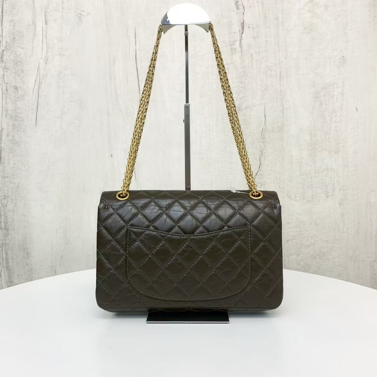Preloved Chanel 2.55 Quilted Leather Shoulder Bag in Black - 2017-2018