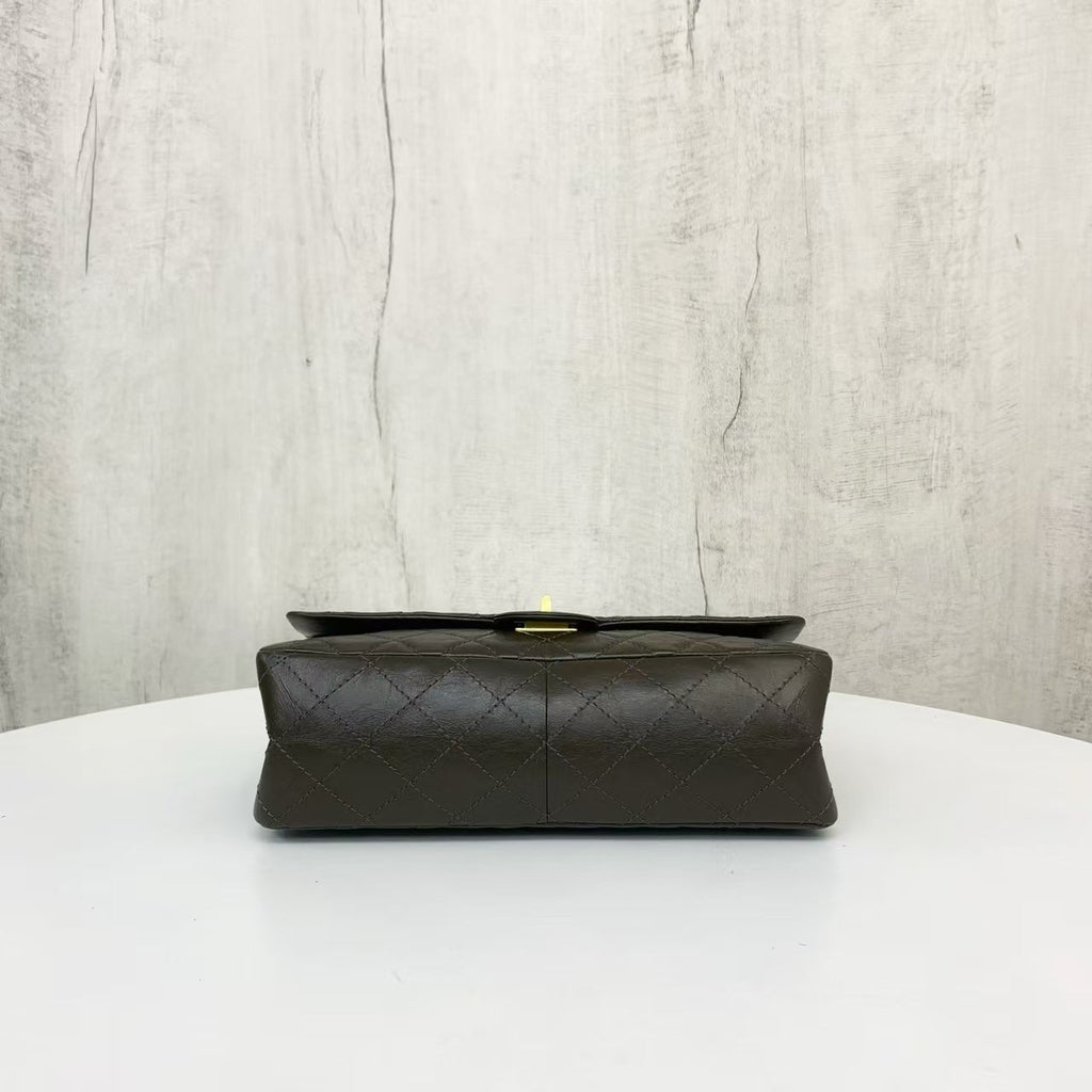 Preloved Chanel 2.55 Quilted Leather Shoulder Bag in Black - 2017-2018