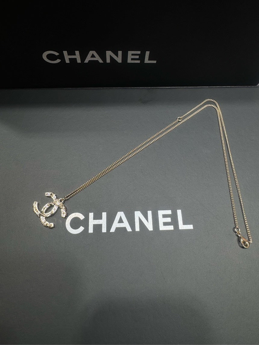 Chanel CC Necklace 12P Gold Pendant