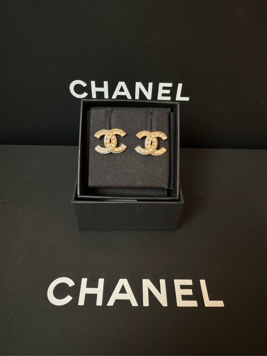Chanel Classic CC Earrings 23v Gold Earrings
