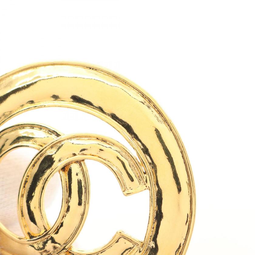 CHANEL Coco Mark Brooch Gold 94P Pre-loved Brooch