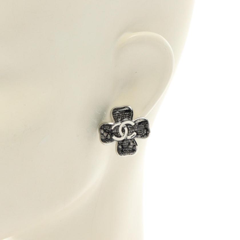 Pre-loved CHANEL Coco Mark Earrings Silver Black C24K 961776