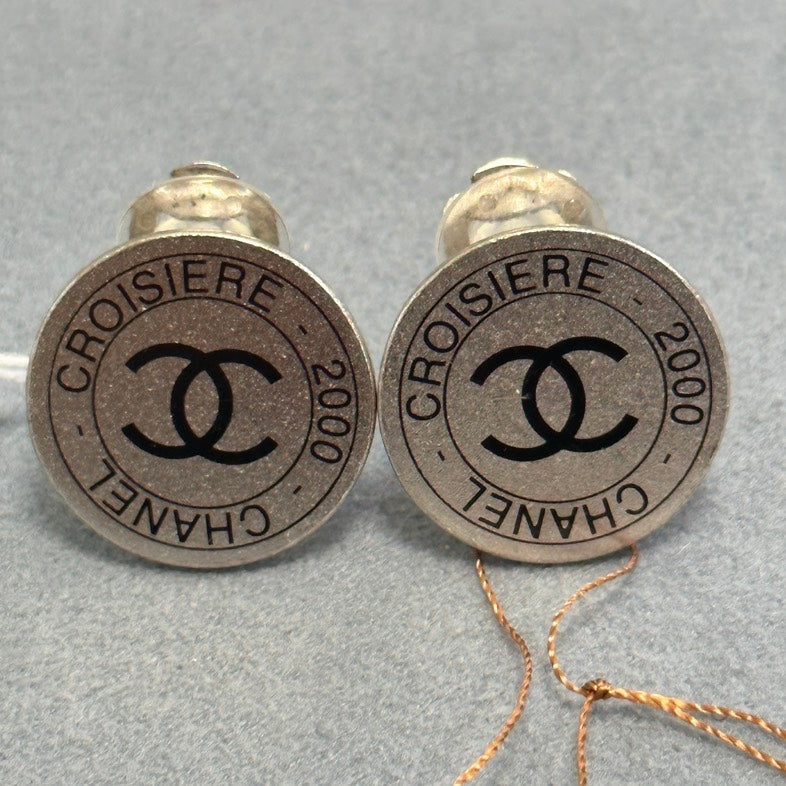 Pre-loved Chanel Croisiere 2000 Silver Earrings
