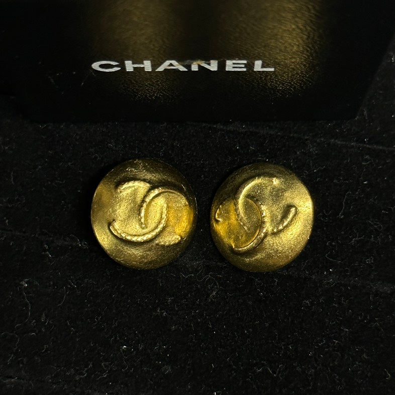 Chanel Vintage CC Logo Gold Earrings