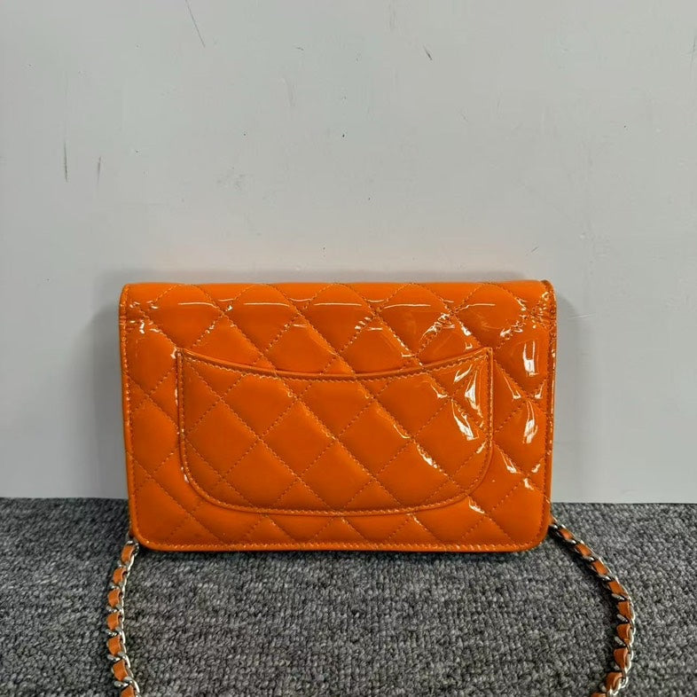 Preloved Chanel Chain Bag Patent Leather Orange Shoulder Bag