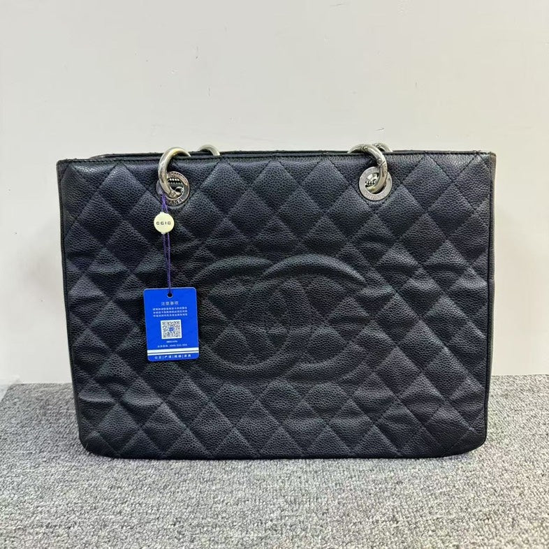 Preloved Chanel GST Tote Bag Black Quilted Leather