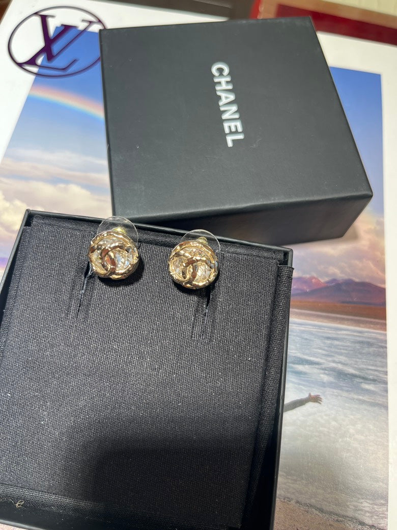 Chanel CC Logo Vintage Gold Earrings