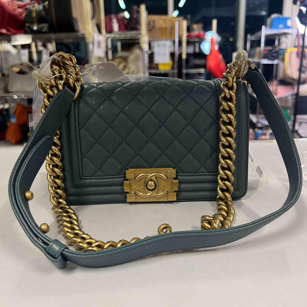 Preloved Chanel Le Boy Calfskin Shoulder Bag in Teal