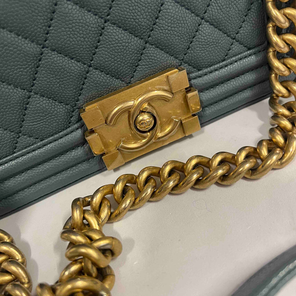 Preloved Chanel Le Boy Calfskin Shoulder Bag in Teal