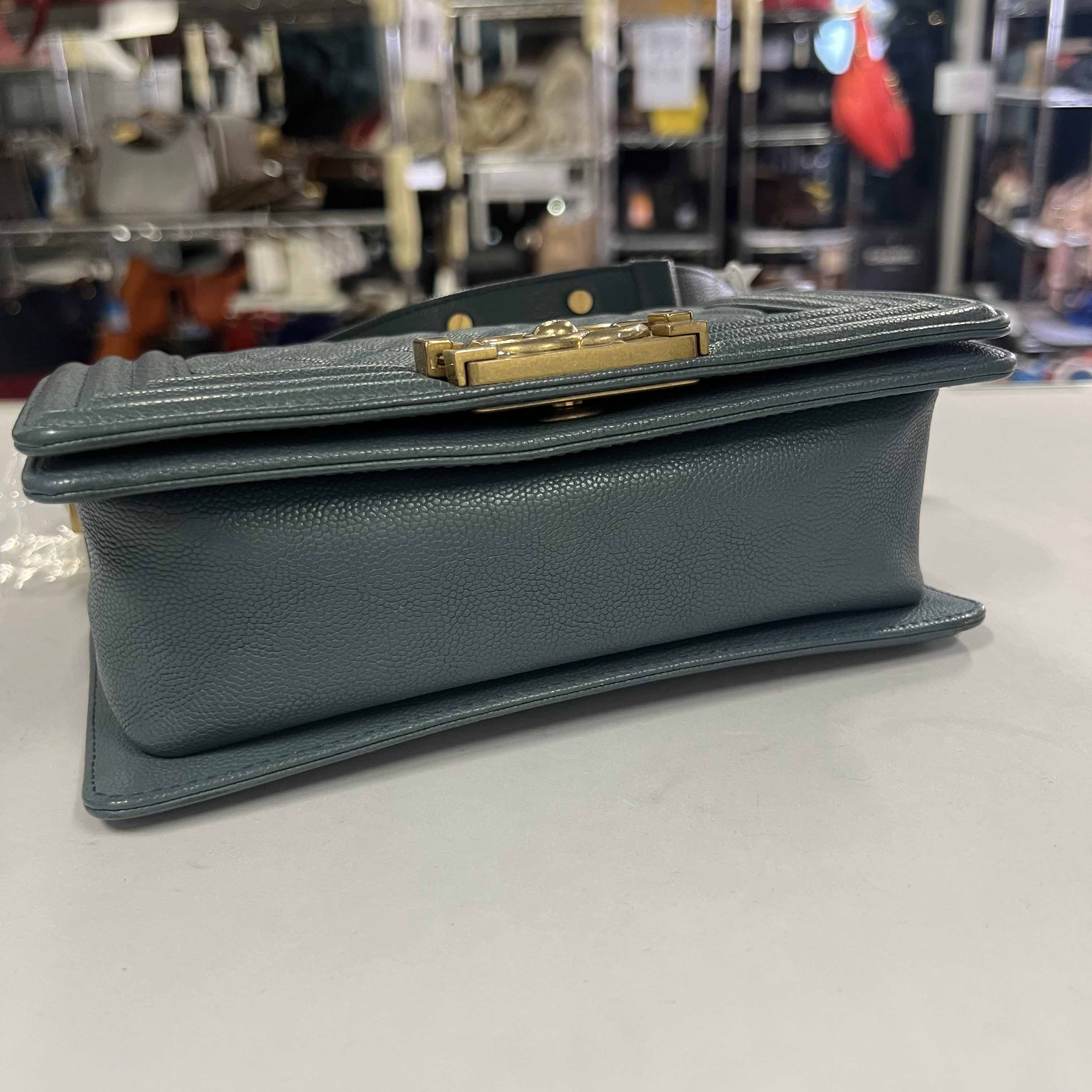 Preloved Chanel Le Boy Calfskin Shoulder Bag in Teal