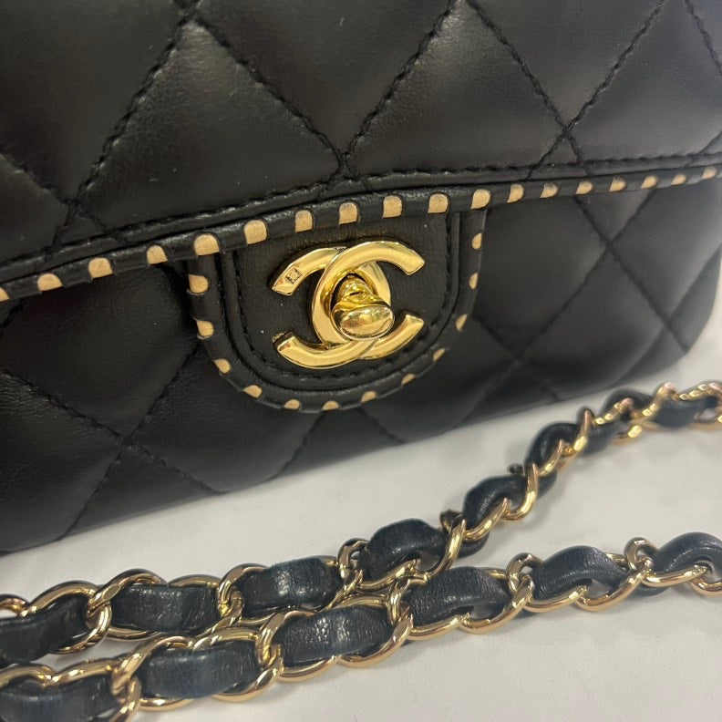 Chanel Classic Flap Mini Black Preloved Shoulder Bag