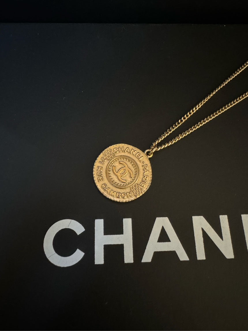 Chanel Large Charm CC Necklace Gold 15C