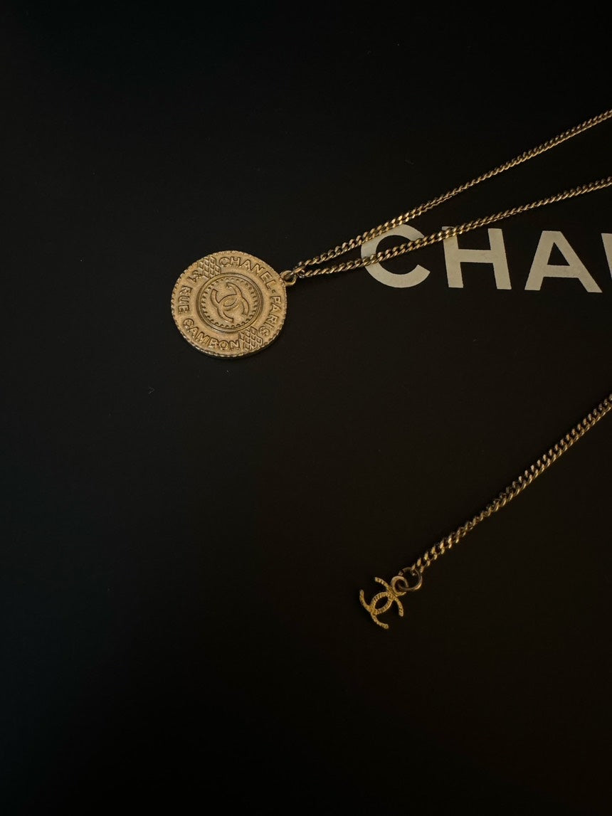 Chanel Large Charm CC Necklace Gold 15C
