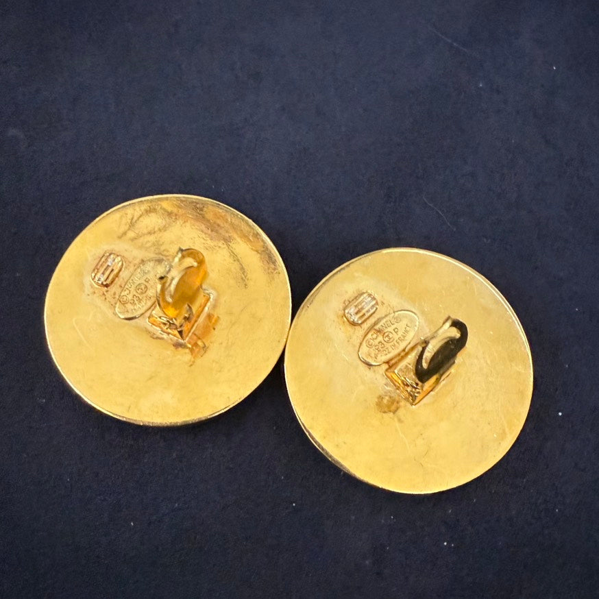 Chanel Vintage 93P TKB Black Gold Clip-on Earrings