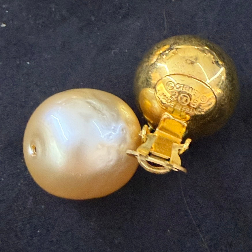 Chanel Vintage Coco Pearl Clip-on Earrings Gold Ivory