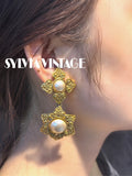 Chanel Vintage Large Pearl Gold Flowers Ear Clips