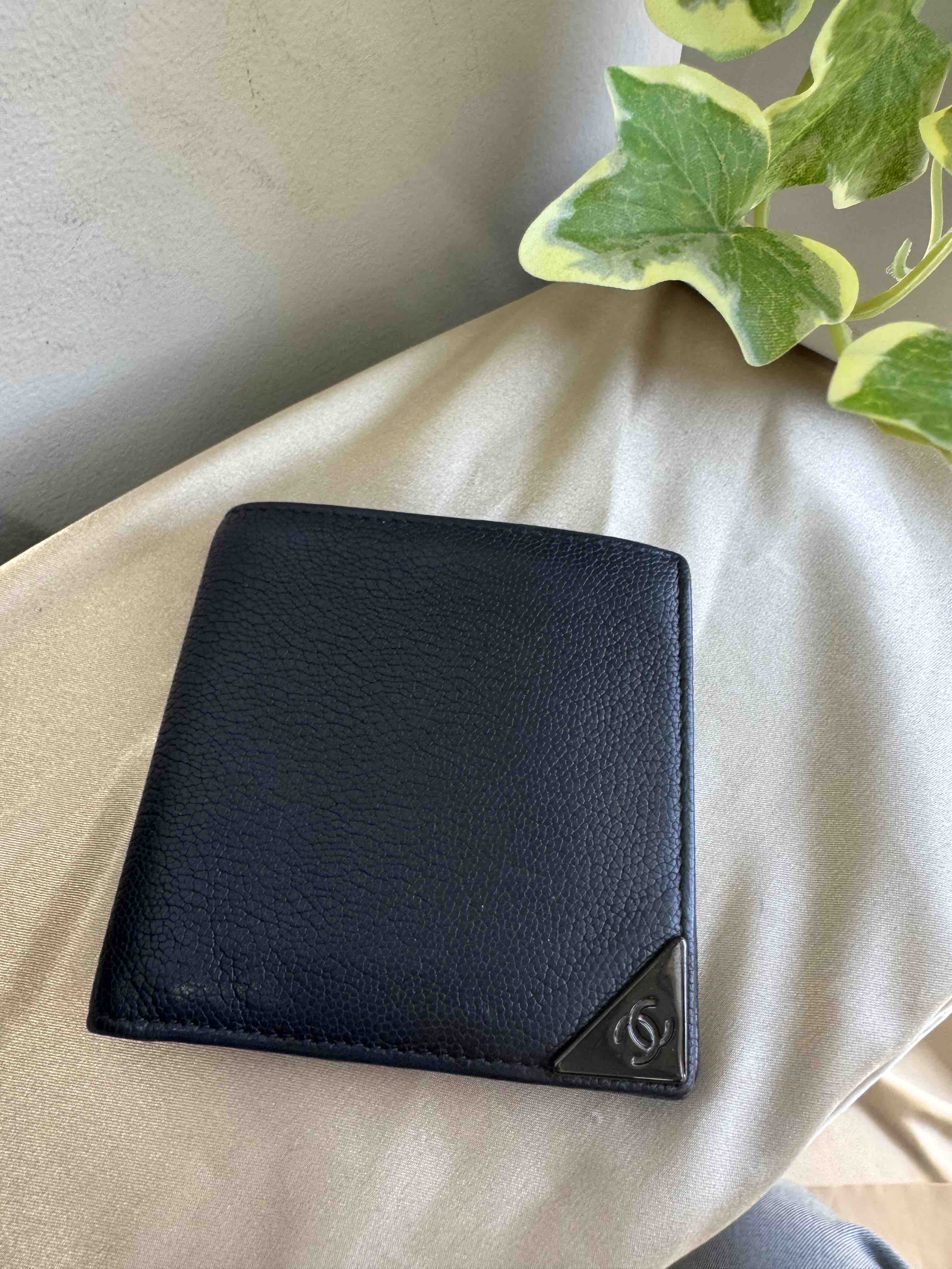 Chanel Unisex Wallet Black Leather - Vintage Designer Handbag