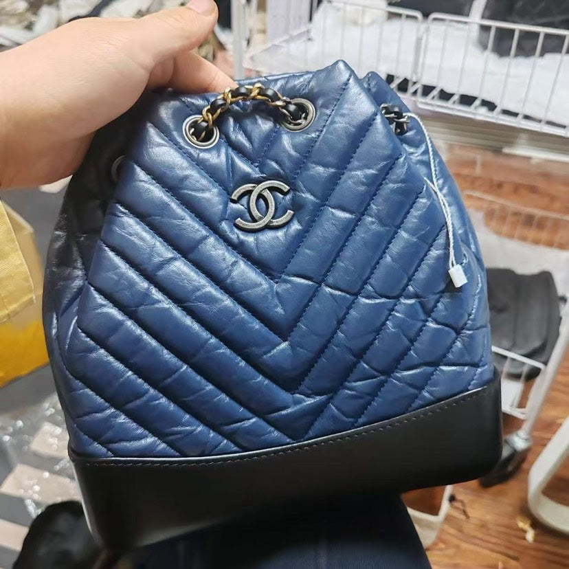 Preloved Chanel Bucket Bag 5011903 Blue Quilted Leather