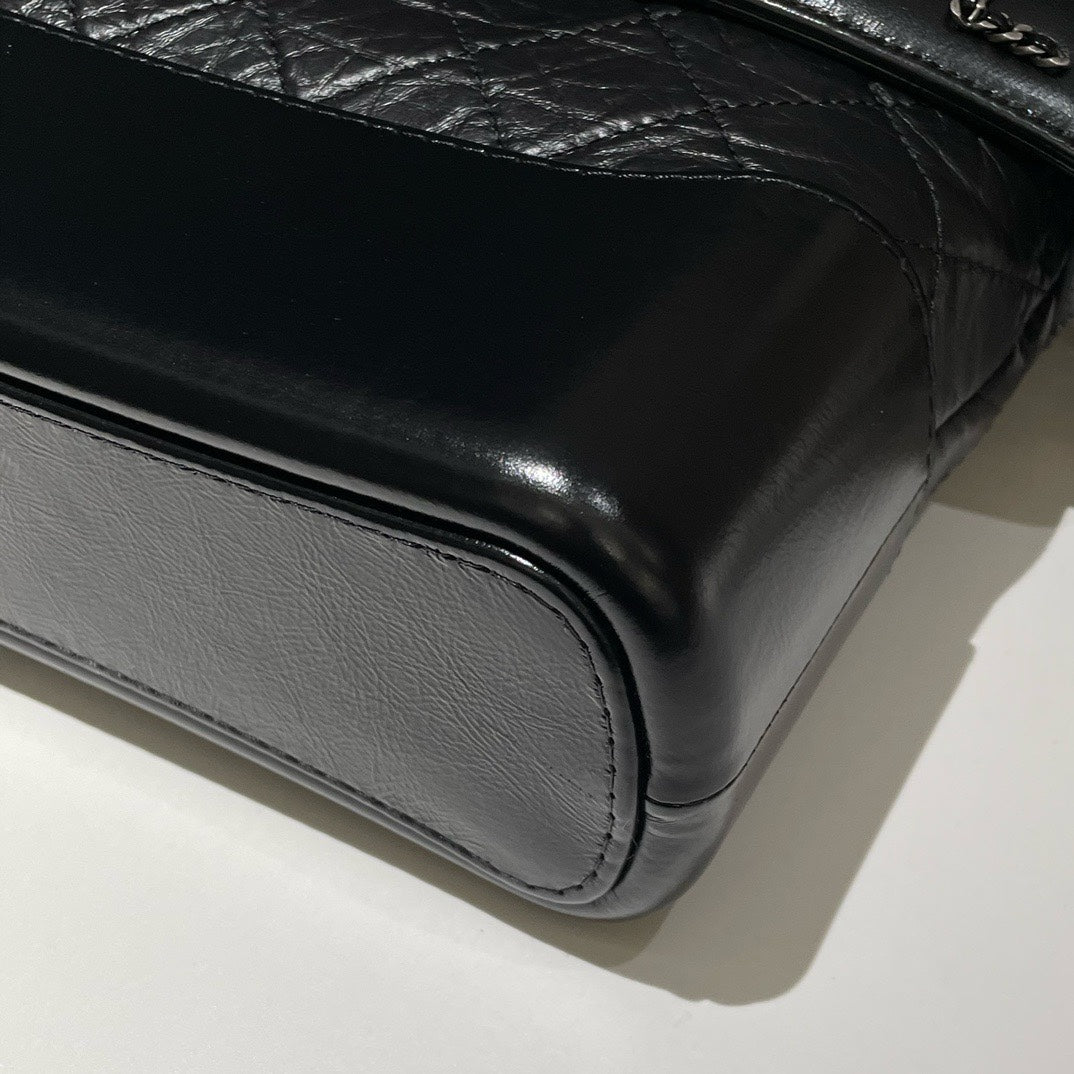 Chanel Gabrielle Bag New Medium Black Shoulder Bag 99% New (2019) #13616