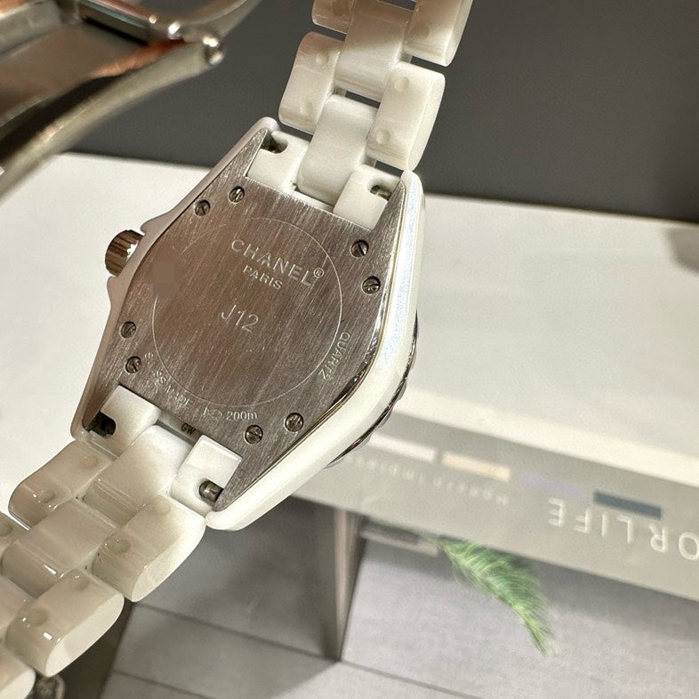 Chanel J12 White Bracelet Luxury Watch