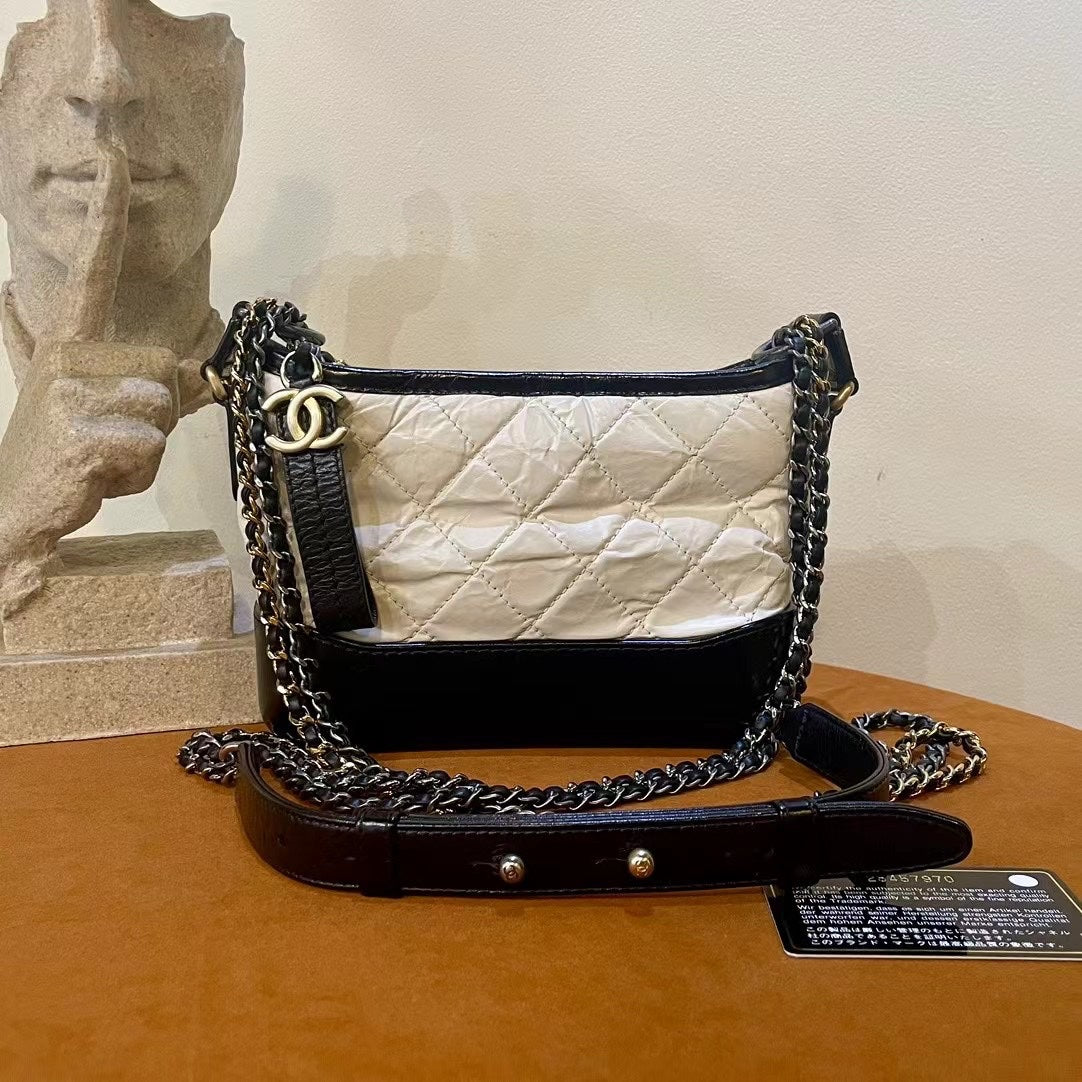 ÃƒÂ°Ã…Â¸Ã…Â½Ã¢â€šÂ¬Preloved Chanel Gabrielle bag small