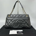 Chanel Quilted Leather Black Tote Bag XJ10922