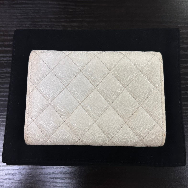 Pre-loved Chanel Quilted Beige Leather Wallet