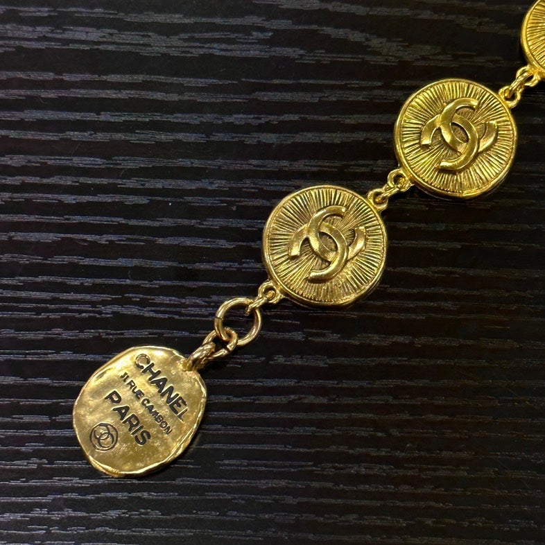 Pre-loved Chanel Medallion Gold Bracelet