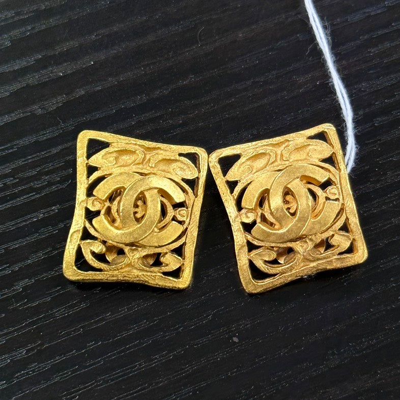Chanel Vintage Gold Square Clip-On Earrings