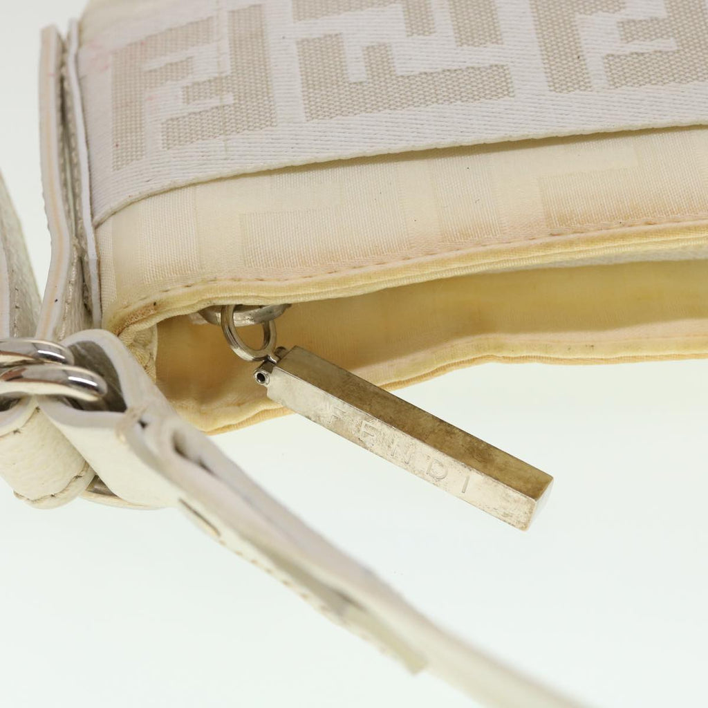FENDI Zucca Canvas Shoulder Bag White rd2256