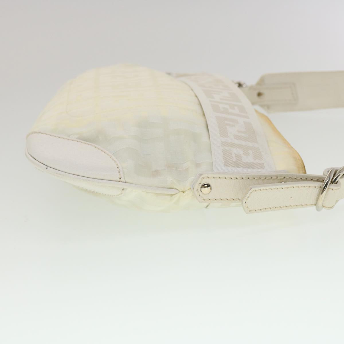 FENDI Zucca Canvas Shoulder Bag White rd2256