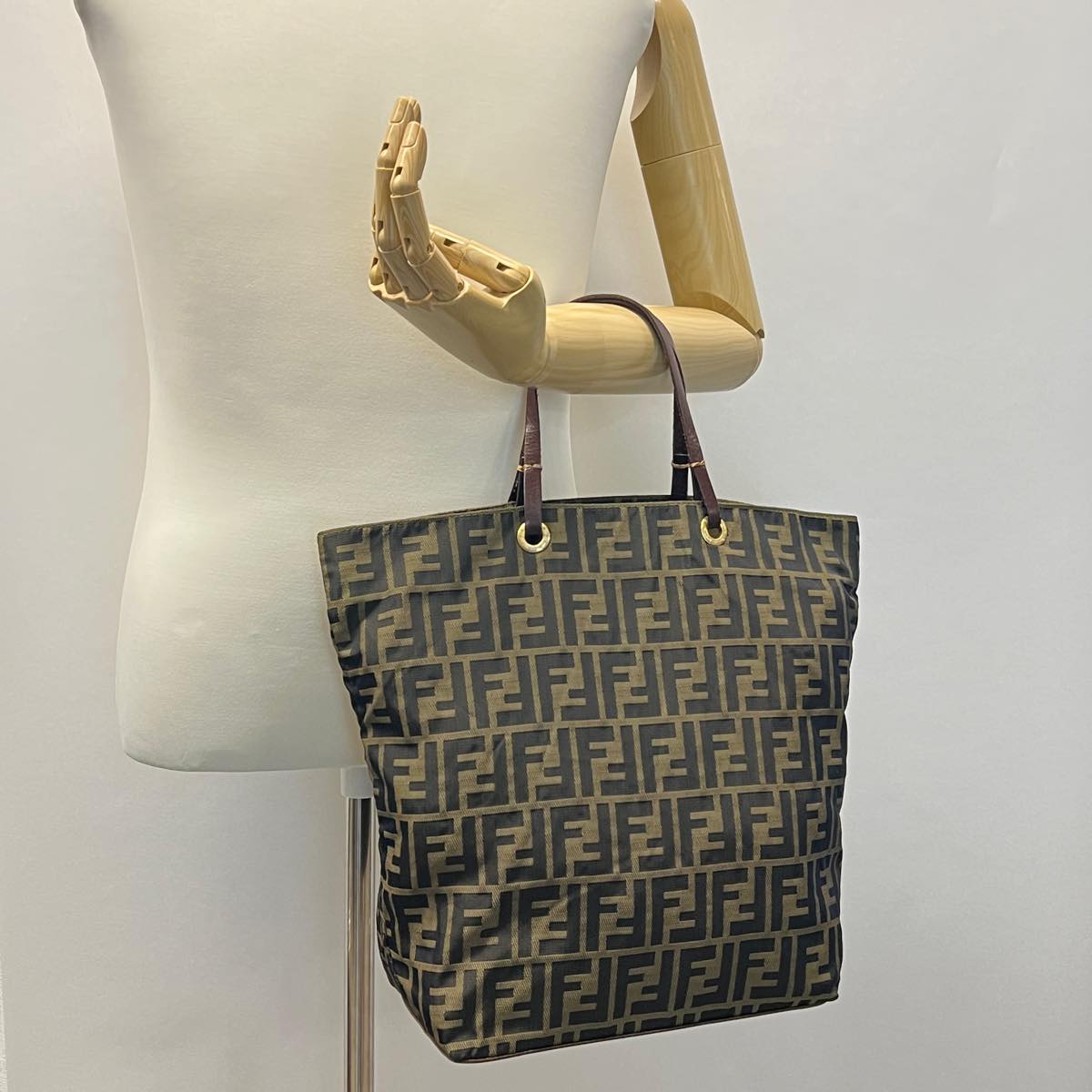 FENDI Zucca Canvas Tote Bag Brown rd2790