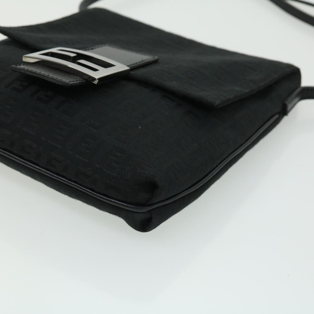 FENDI Zucchino Canvas Shoulder Bag Black rd2796