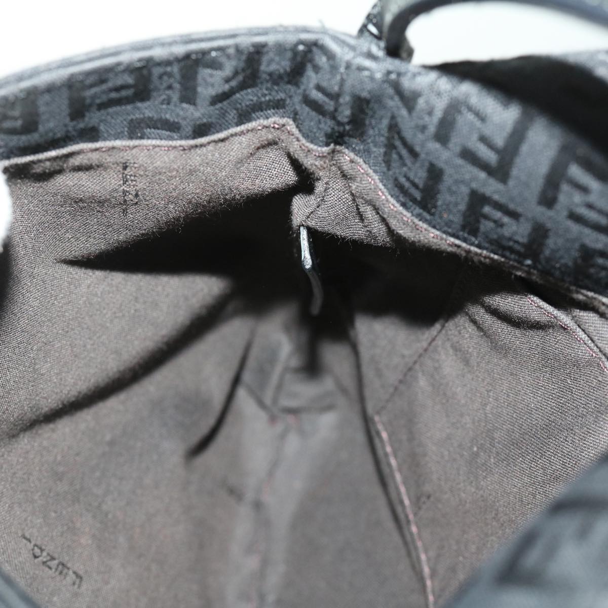 FENDI Zucchino Canvas Shoulder Bag Black rd2796