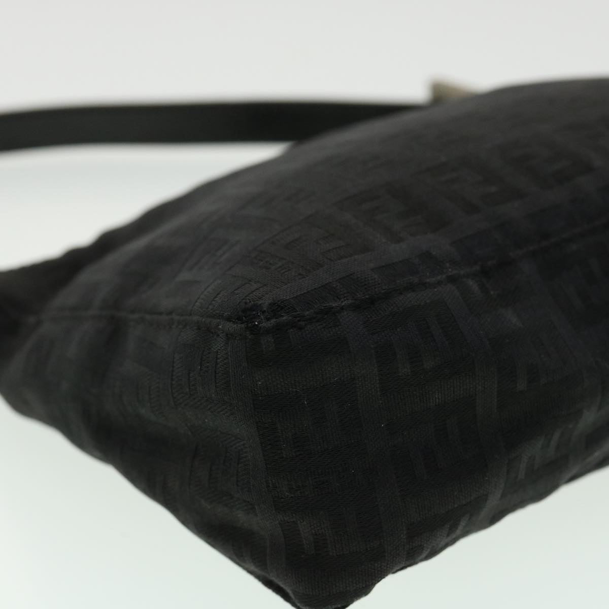 FENDI Zucchino Canvas Shoulder Bag Black rd3664
