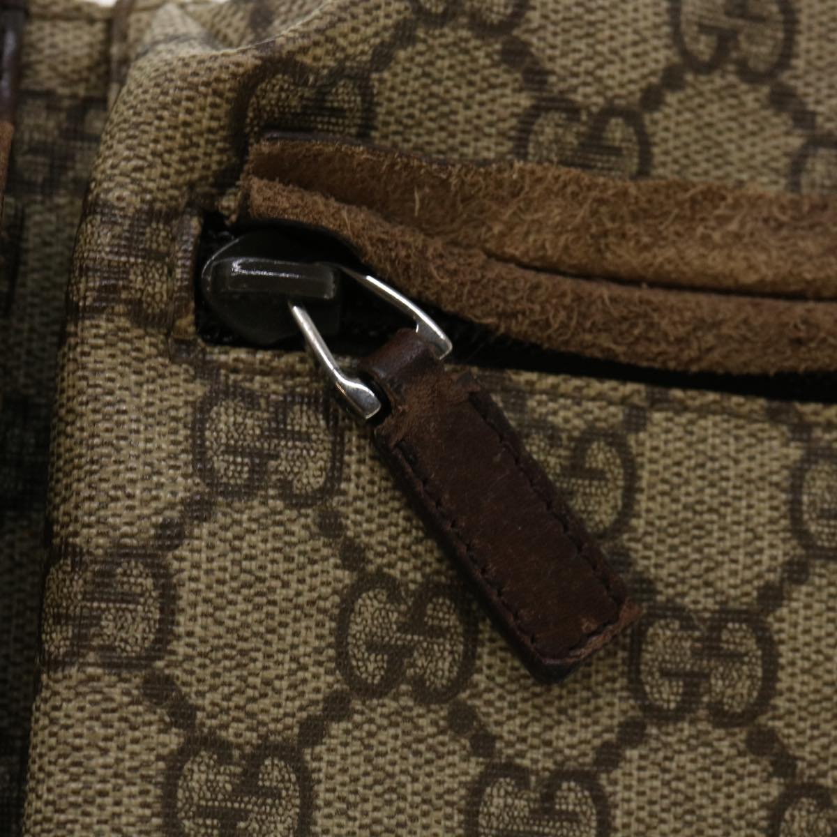 GUCCI GG Canvas Waist Bag Beige rd3809
