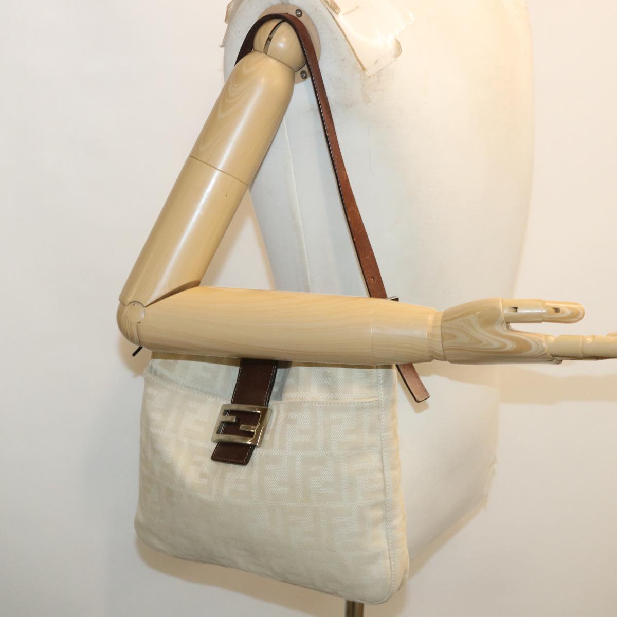 FENDI Mamma Baguette Zucca Canvas Shoulder Bag Beige rd3993