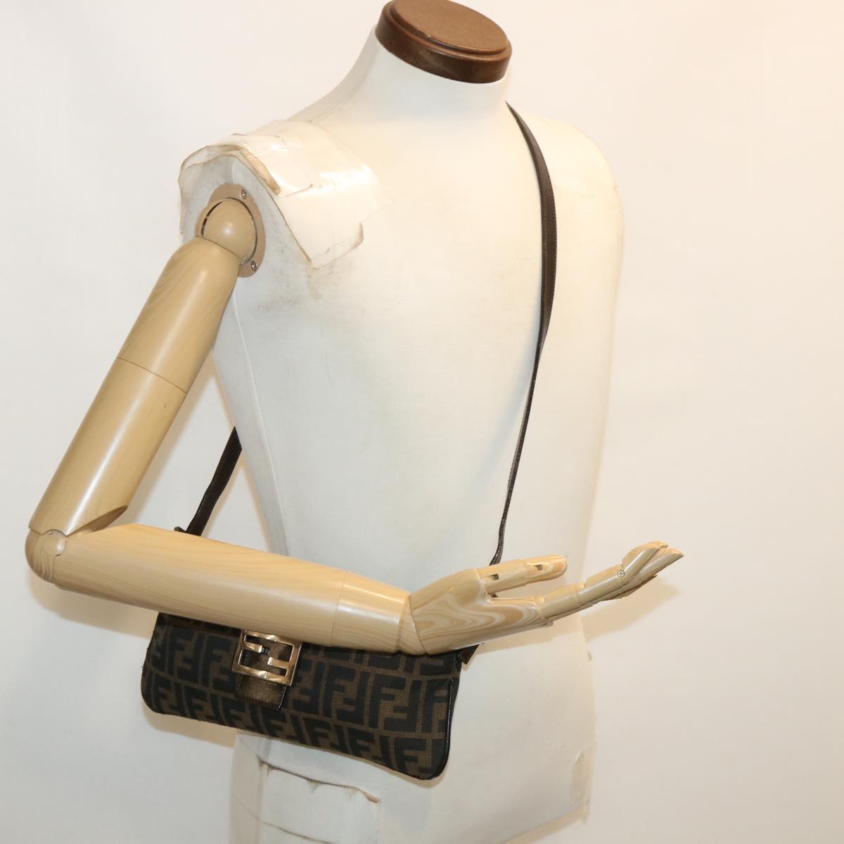 FENDI Zucca Canvas Shoulder Bag Brown Black rd4161