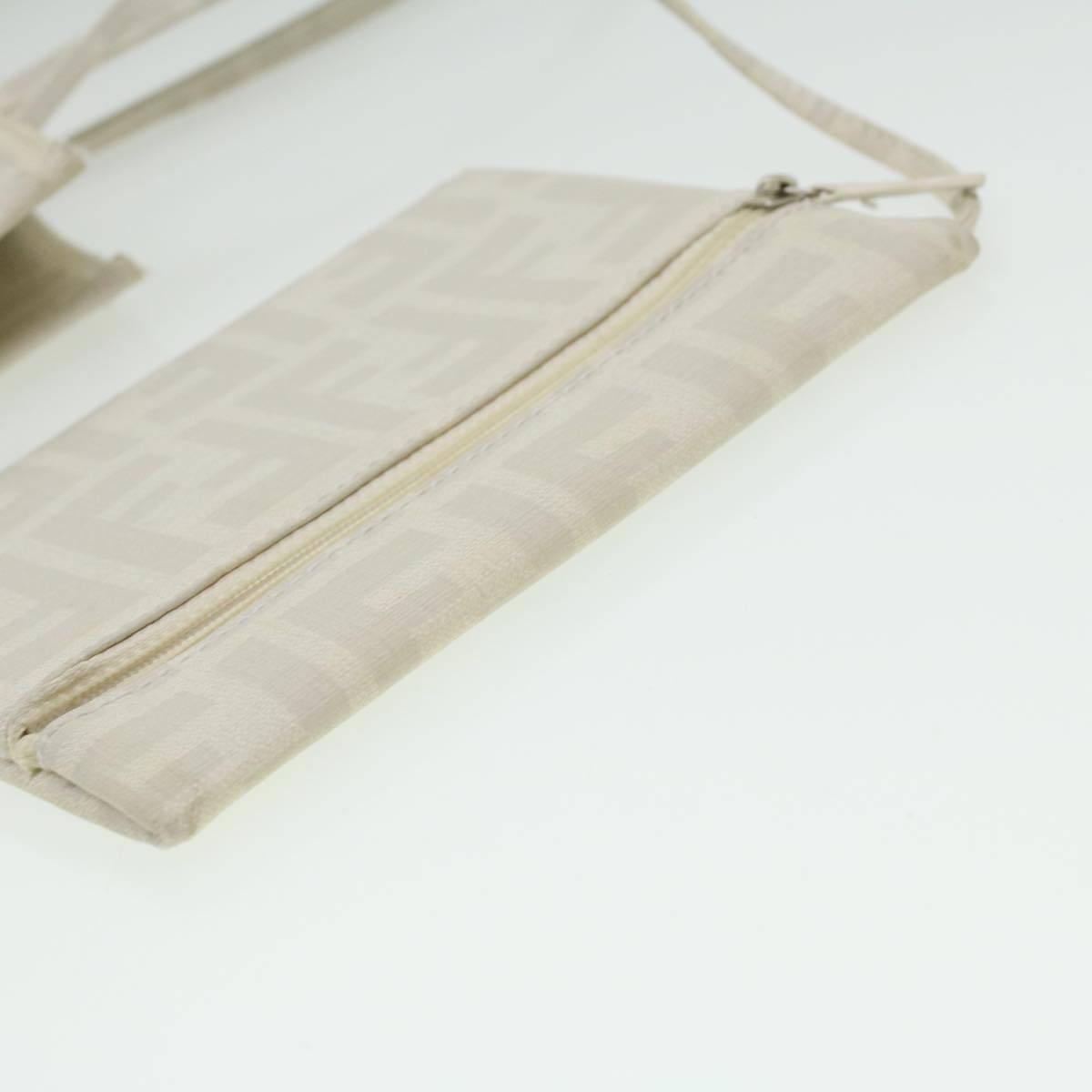 FENDI Zucca Canvas Tote Bag White rd4162